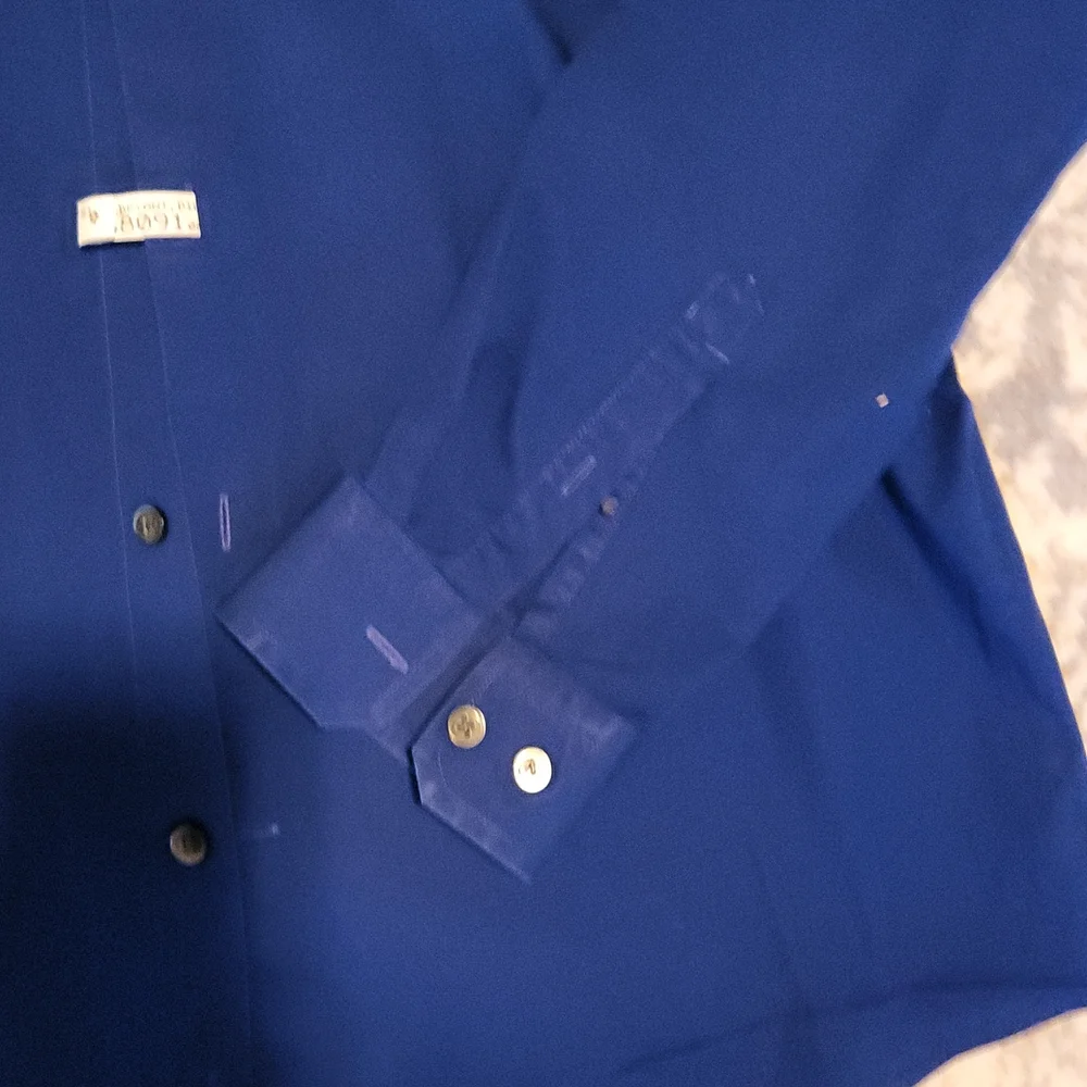 Mens dress shirt - Picture 3 of 4